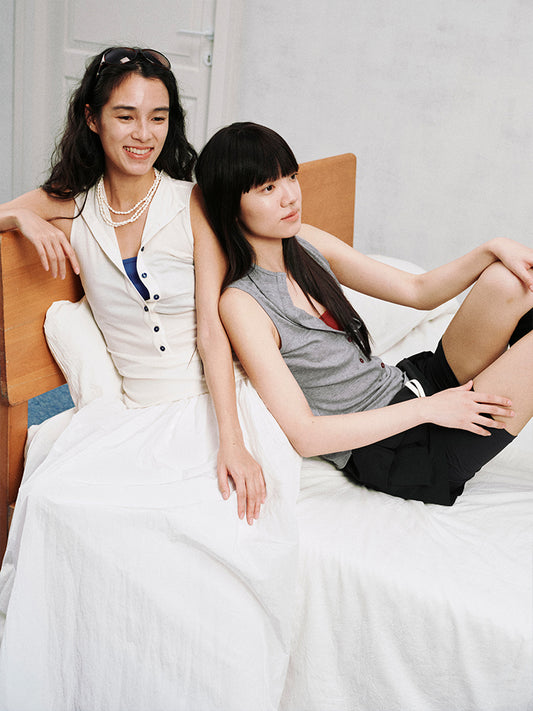 Layered color contrast tank top