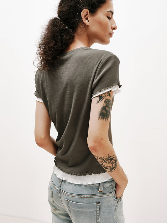 Double-Layer Contrast Wavy-Edge Short-Sleeve T-Shirt