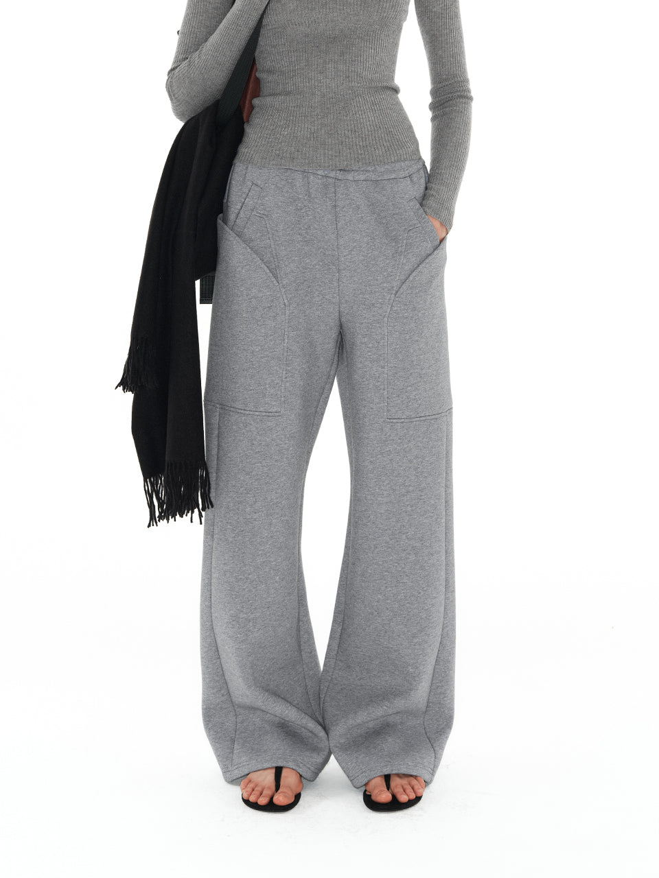 Double-pocket sweatpants