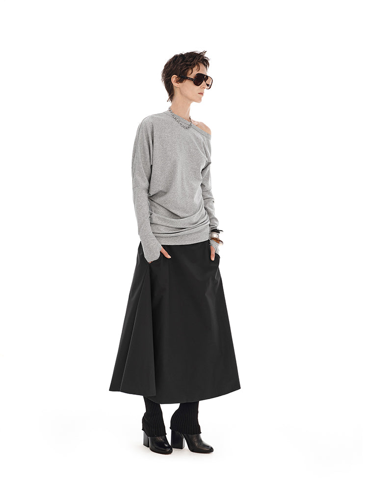 Off-shoulder long-sleeved T-shirt