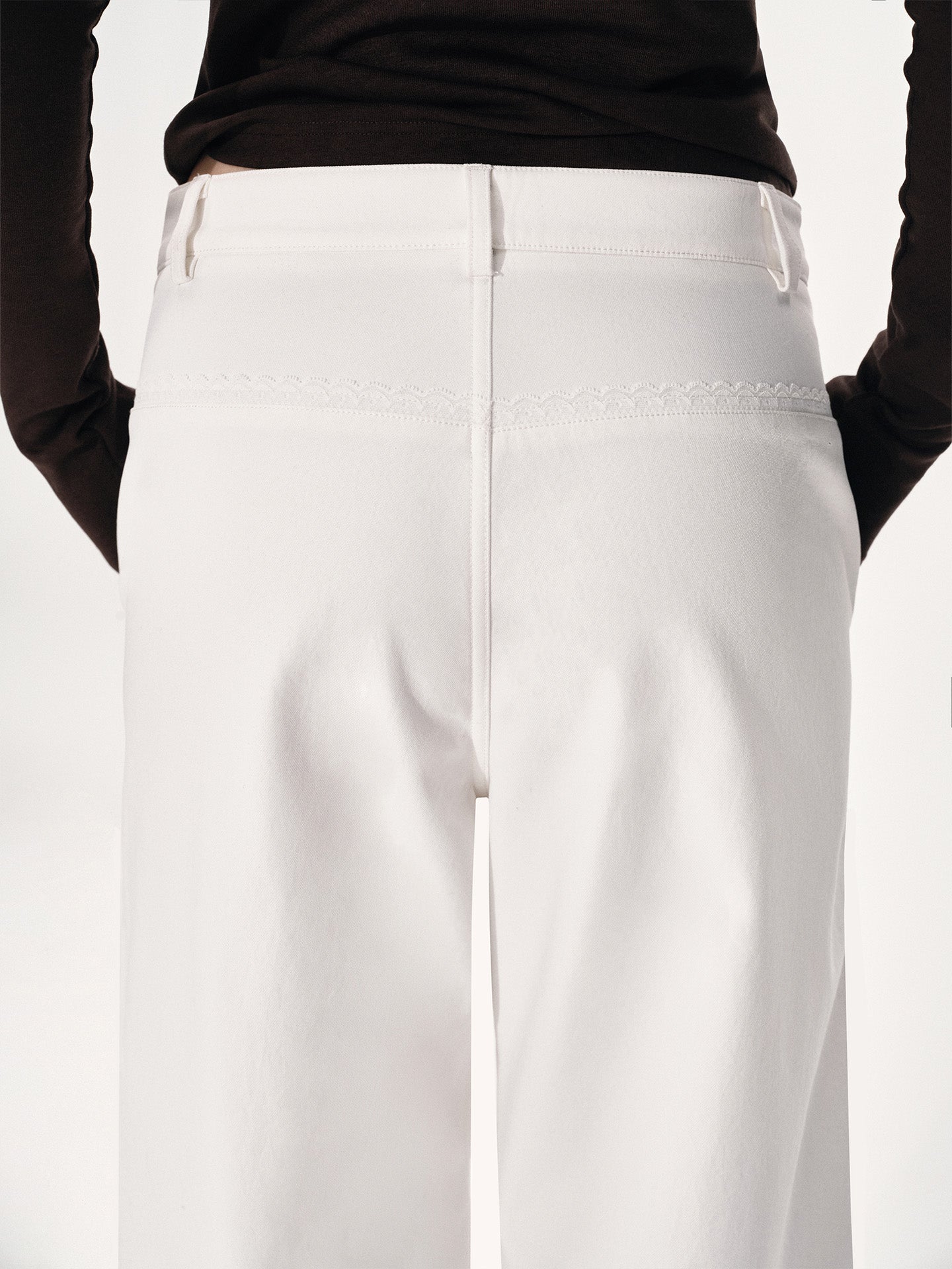 Loose-Fit Pants with Lace Trim