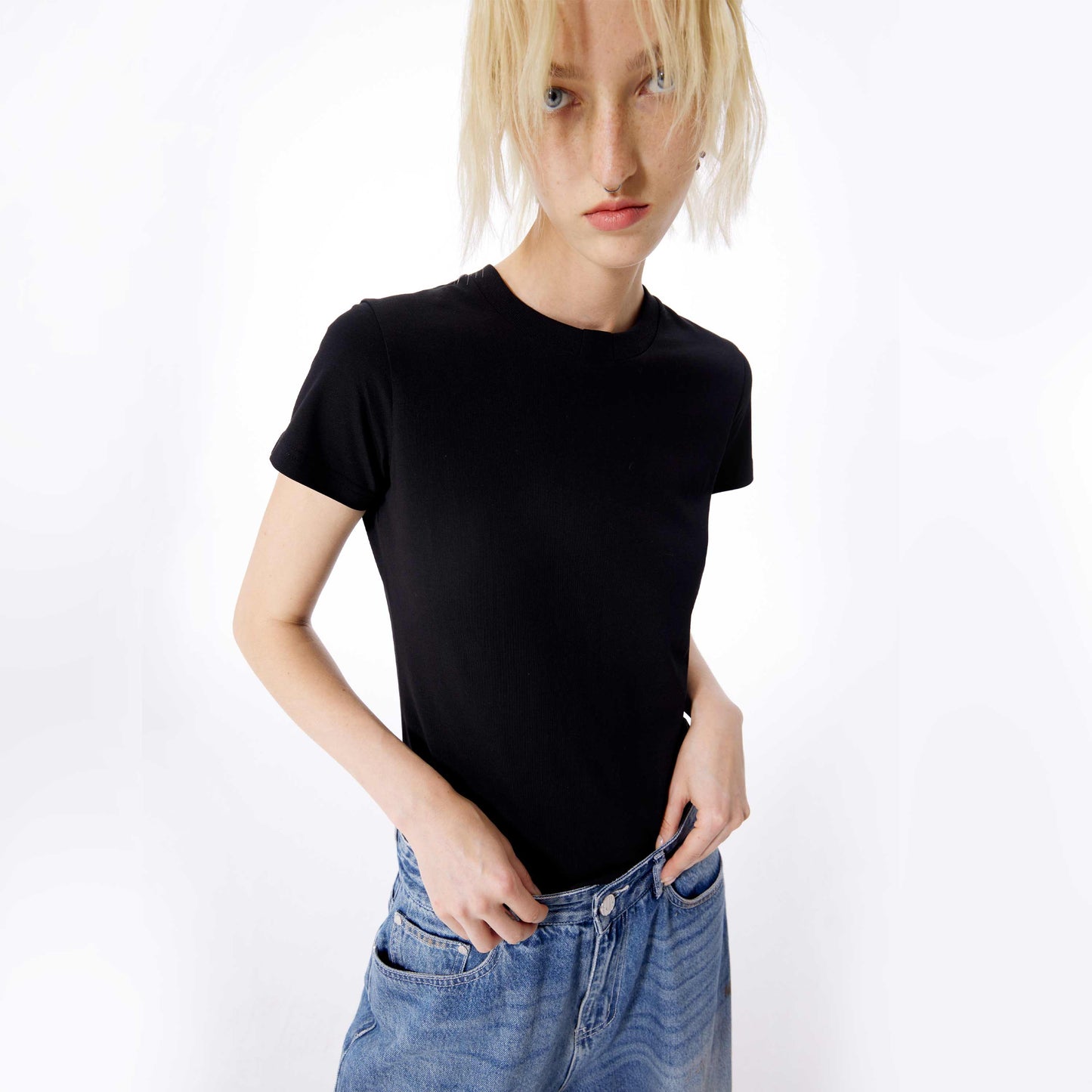 NUTH ‘Daily Needs’ Slim-fit Basic T-shirt